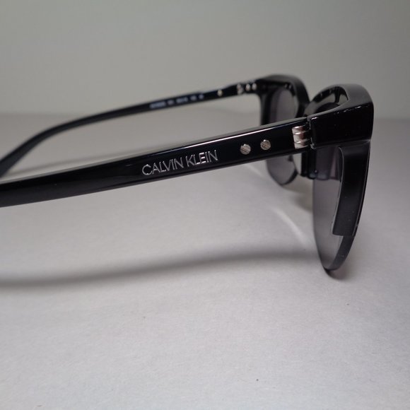 Calvin Klein CK19522S Black New Women\'s Sunglasses main image 4